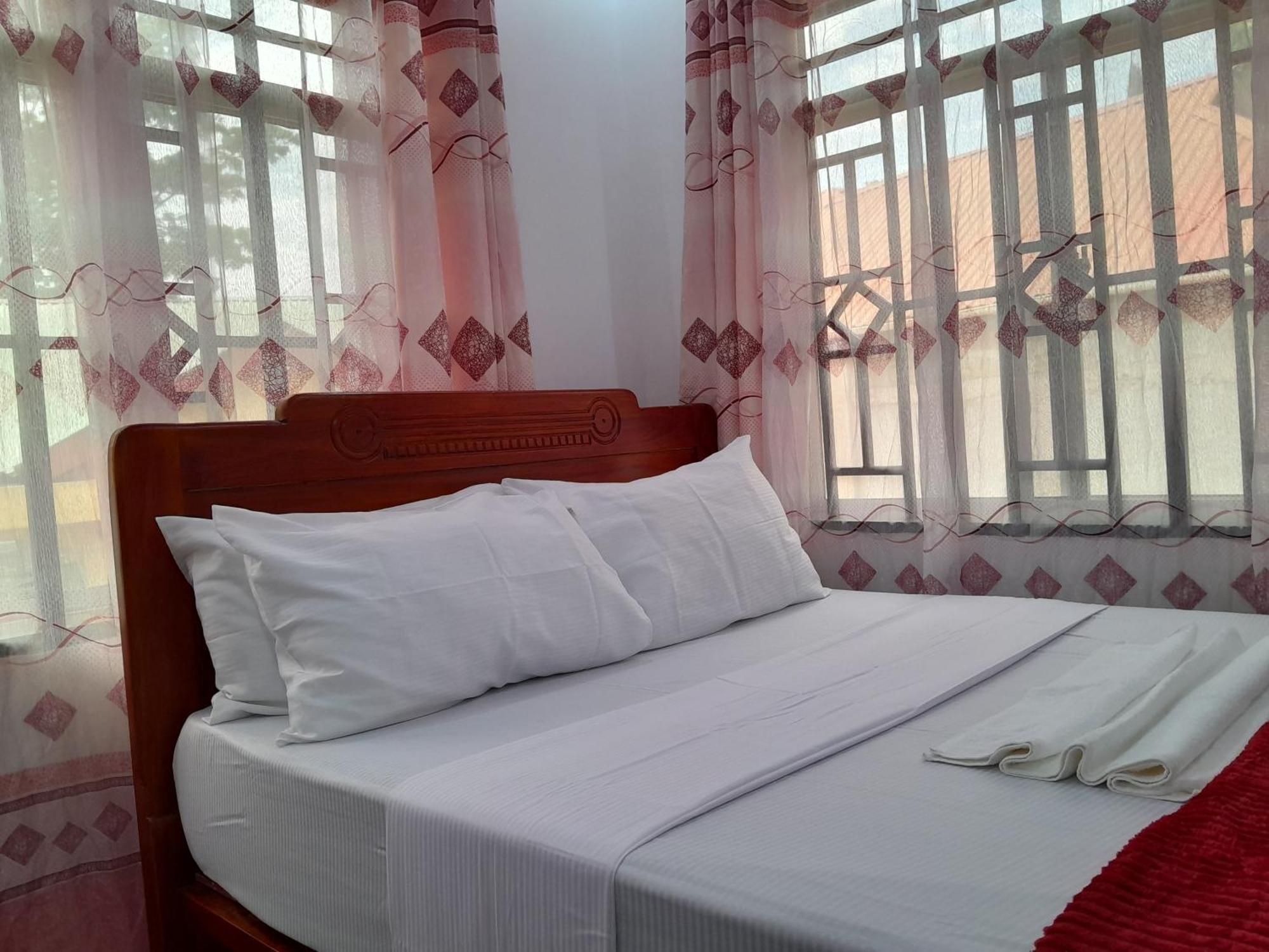 Valley Breeze Hotel Dar es Salaam Eksteriør billede